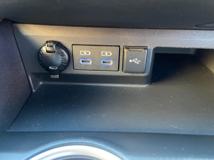 2022 Toyota Kluger GX