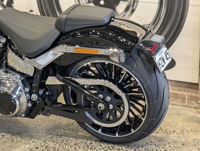 2025 Harley-Davidson Breakout 117 (FXBR) Softail Black
