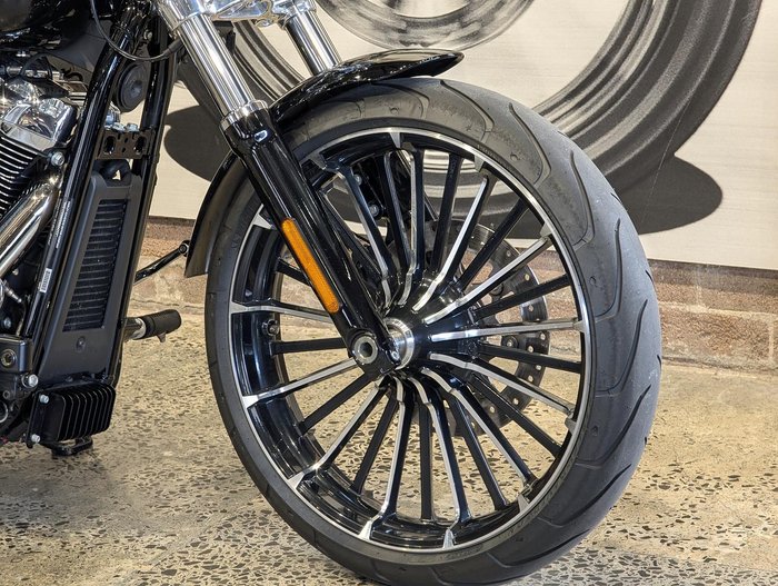 2025 Harley-Davidson Breakout 117 (FXBR) Softail Black