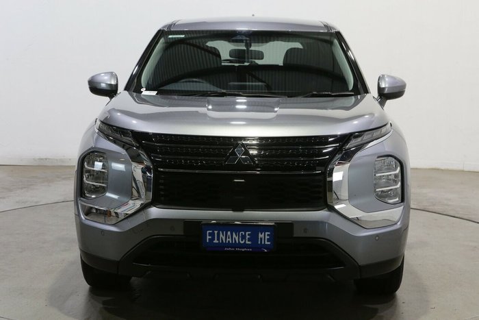 2023 Mitsubishi Outlander ES