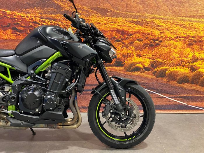 2021 Kawasaki Z900 (ZR900F) Z Grey