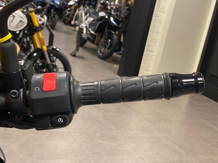 2021 Kawasaki Z900 (ZR900F) Z Grey