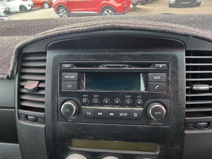 2012 Nissan Navara ST-X 550