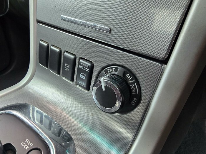 2012 Nissan Navara ST-X 550