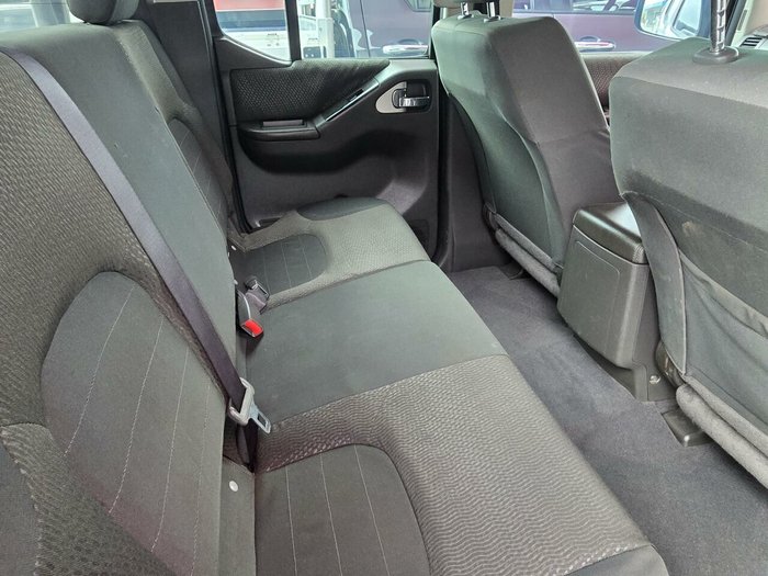 2012 Nissan Navara ST-X 550