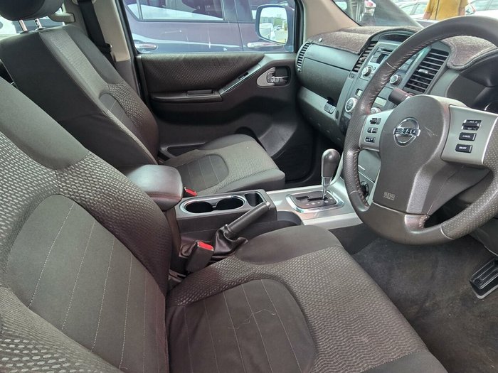 2012 Nissan Navara ST-X 550