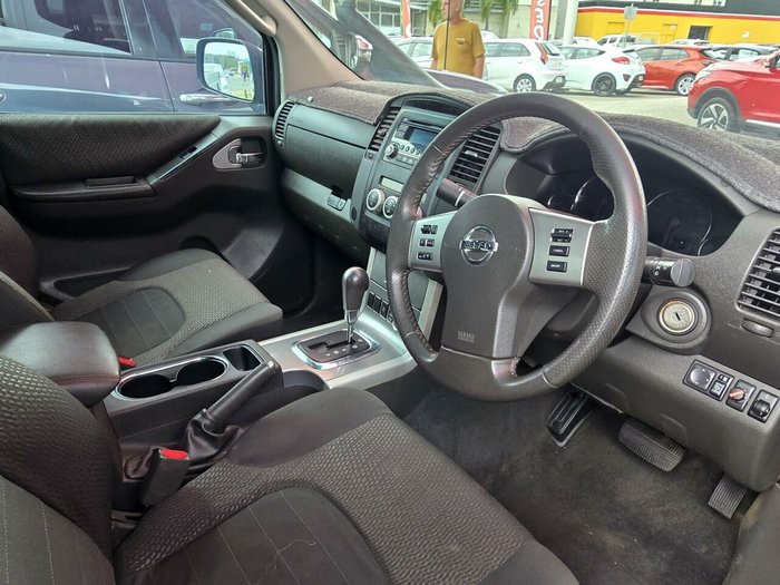 2012 Nissan Navara ST-X 550