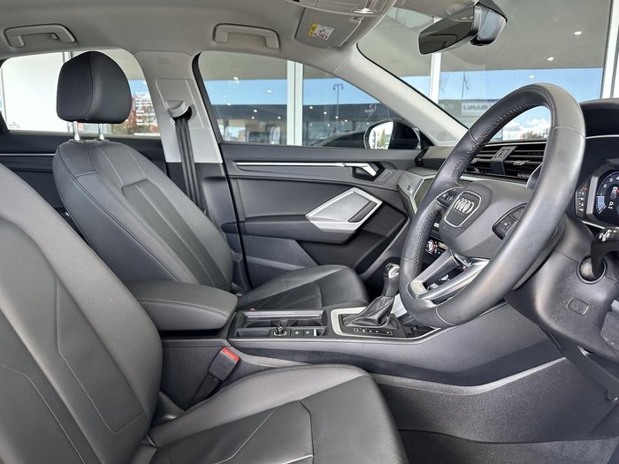 2022 Audi Q3 35 TFSI S line