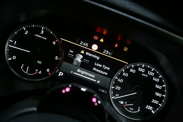 2025 Mitsubishi Triton GLX+