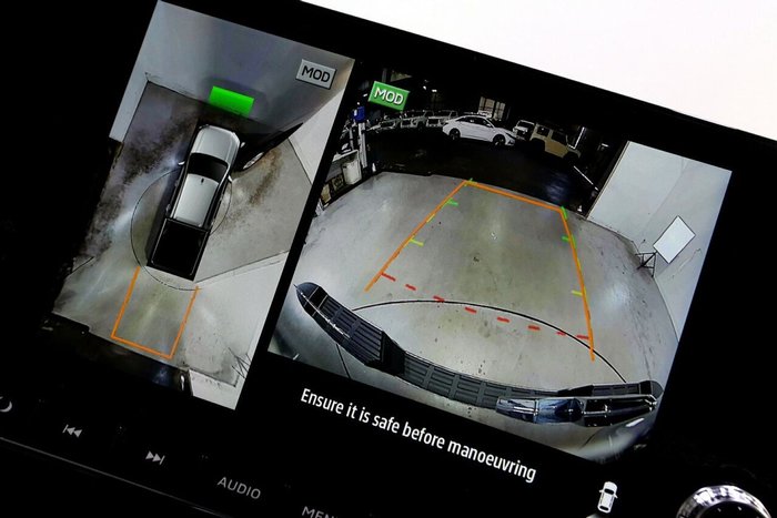 2025 Mitsubishi Triton GLX+