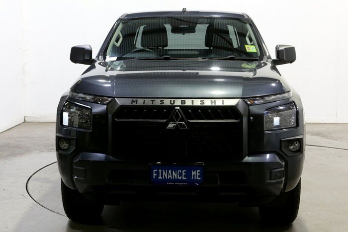 2025 Mitsubishi Triton GLX+