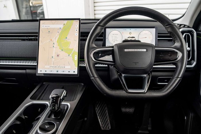 2025 Jaecoo J7 Track