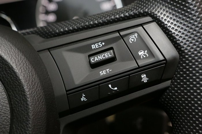 2025 Mitsubishi Triton GLX+