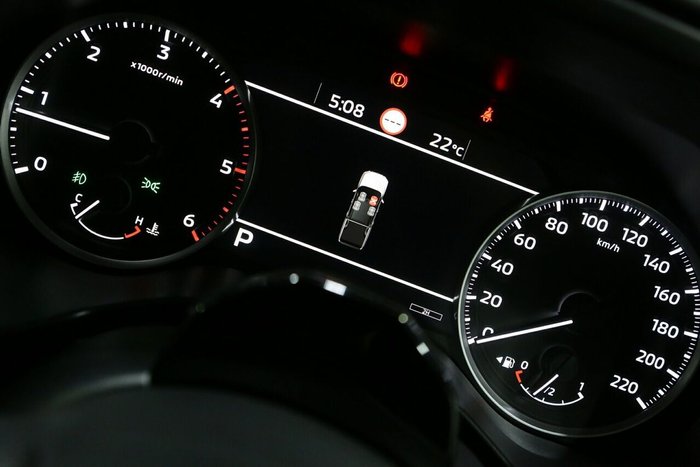 2025 Mitsubishi Triton GLX+