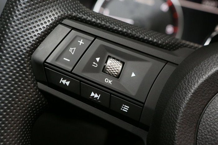 2025 Mitsubishi Triton GLX+