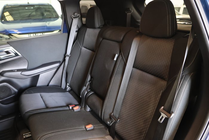 2022 Mitsubishi Outlander LS
