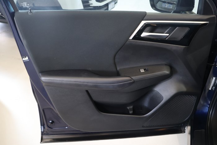 2022 Mitsubishi Outlander LS