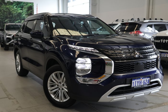 2022 Mitsubishi Outlander LS