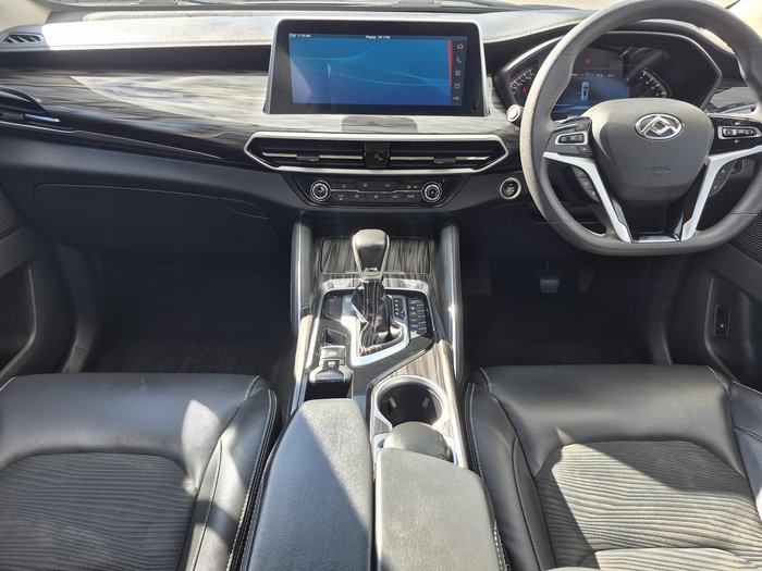 2022 LDV D90