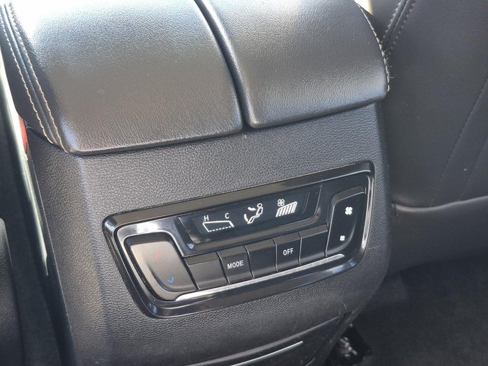 2022 LDV D90