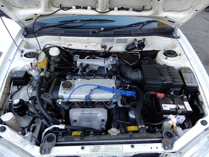 1997 Mitsubishi Lancer GLi CE White