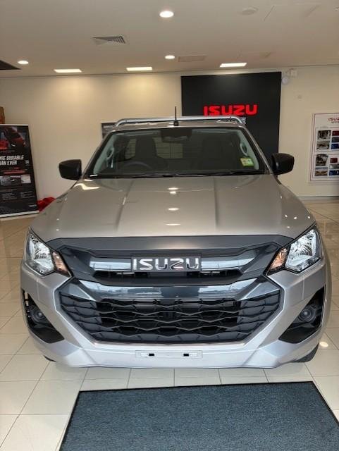 2025 Isuzu D-MAX SX