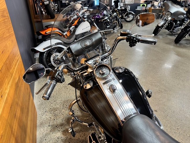 2009 HARLEY-DAVIDSON FLHR ROAD KING