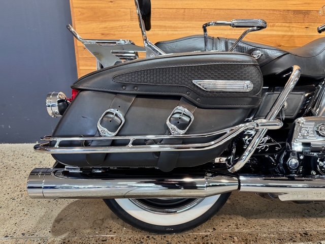 2009 HARLEY-DAVIDSON FLHR ROAD KING