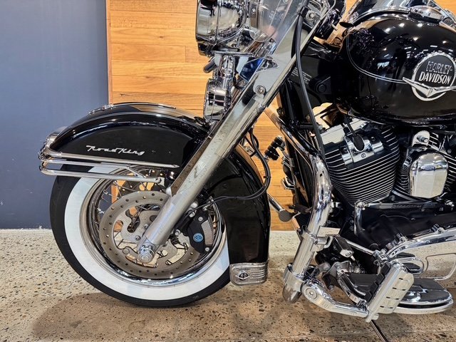 2009 HARLEY-DAVIDSON FLHR ROAD KING