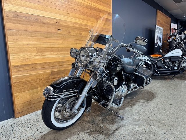 2009 HARLEY-DAVIDSON FLHR ROAD KING