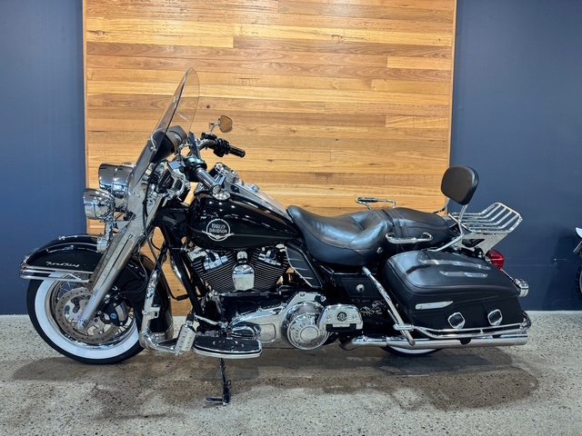 2009 HARLEY-DAVIDSON FLHR ROAD KING