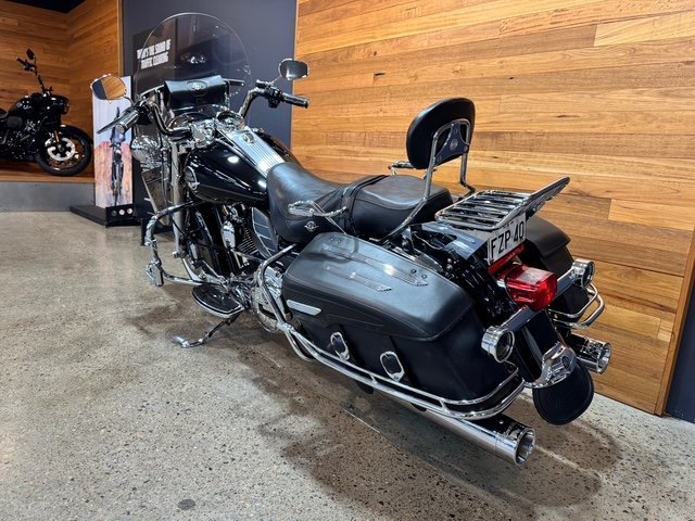 2009 HARLEY-DAVIDSON FLHR ROAD KING