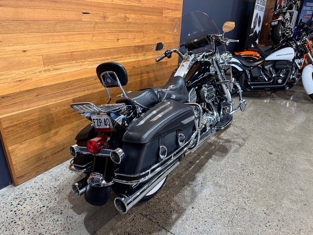 2009 HARLEY-DAVIDSON FLHR ROAD KING