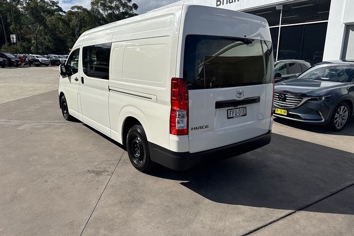 2022 Toyota Hiace