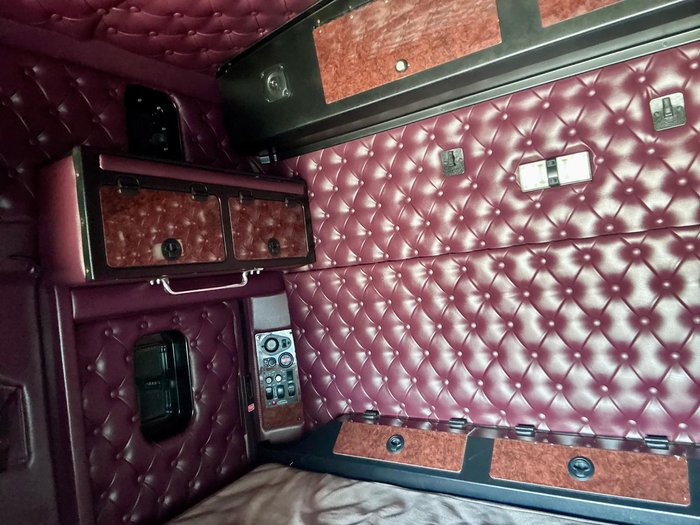 2019 Kenworth K200 White