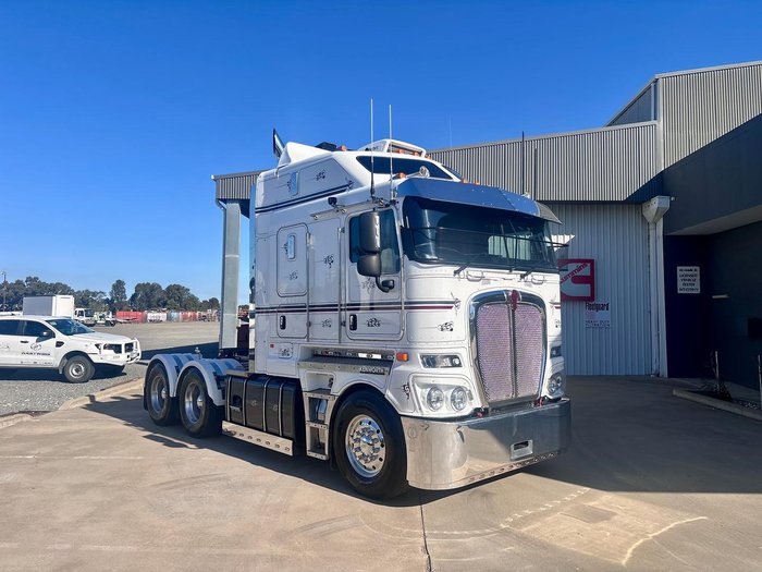 2019 Kenworth K200 White