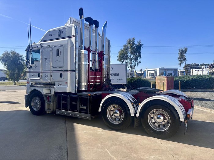 2019 Kenworth K200 White