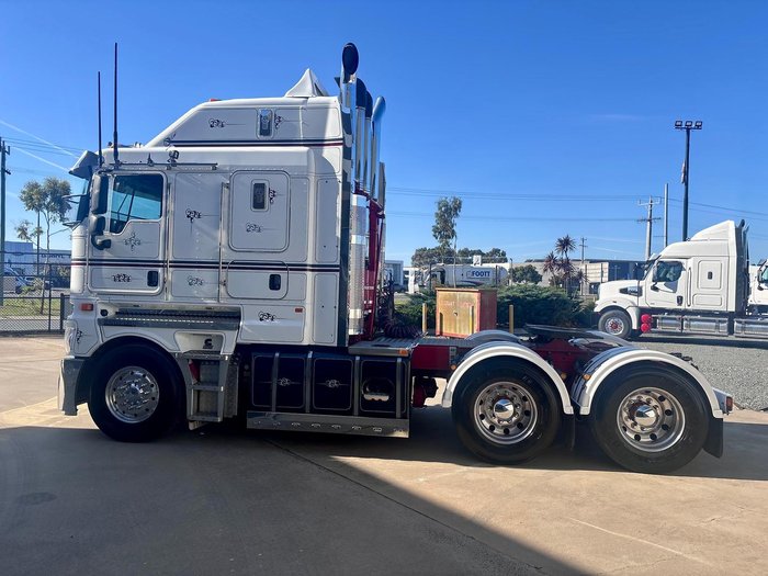 2019 Kenworth K200 White