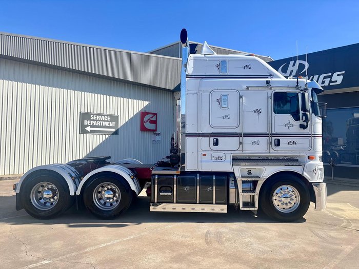 2019 Kenworth K200 White