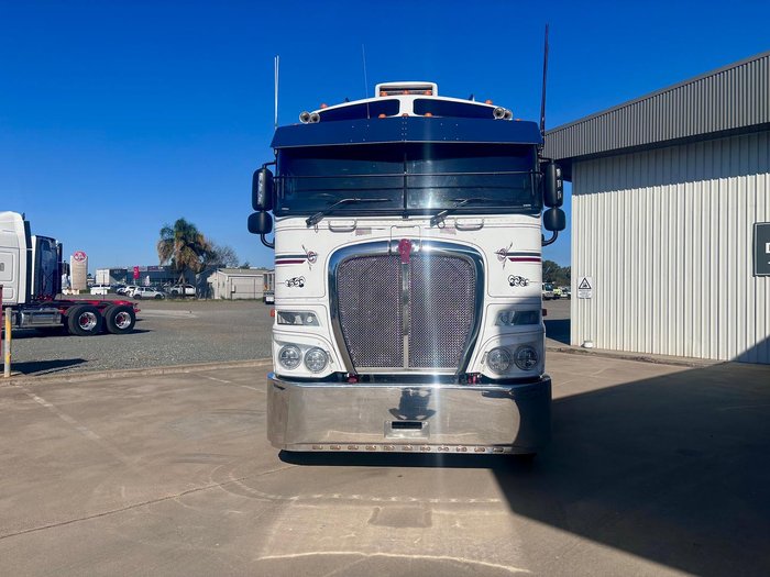 2019 Kenworth K200 White