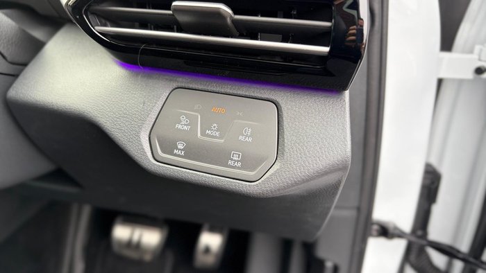 2025 Volkswagen ID.5 Pro