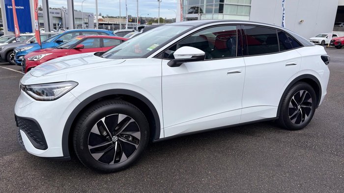 2025 Volkswagen ID.5 Pro