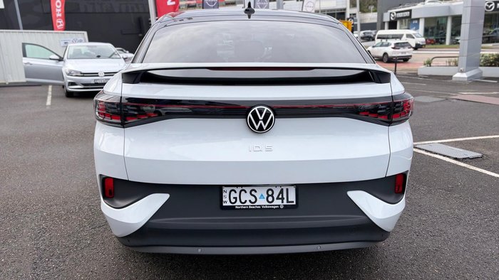 2025 Volkswagen ID.5 Pro