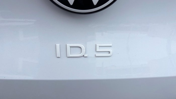2025 Volkswagen ID.5 Pro