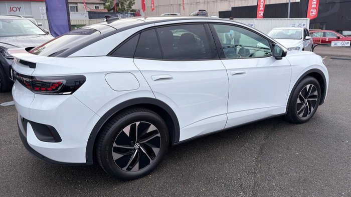2025 Volkswagen ID.5 Pro