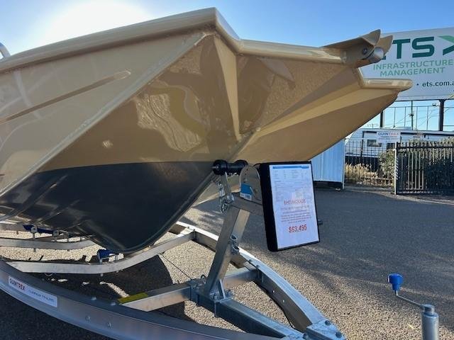 2026 QUINTREX 481 Hornet Pro