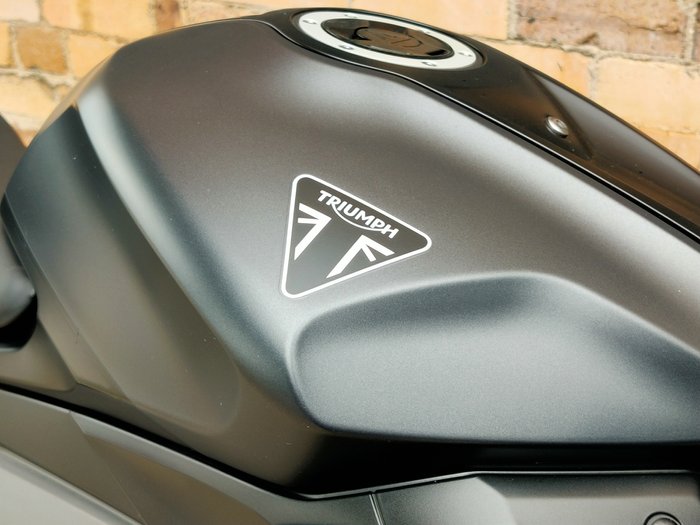 2024 TRIUMPH DAYTONA 660 ROAD GREY