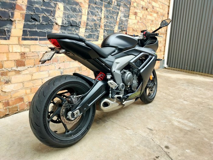 2024 TRIUMPH DAYTONA 660 ROAD GREY