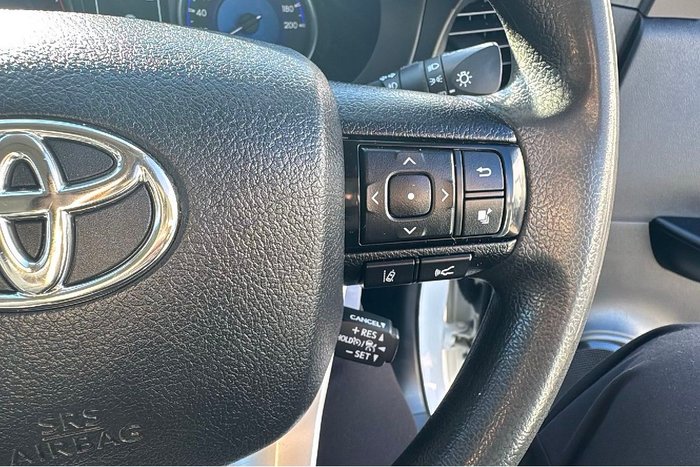2019 Toyota Hilux SR