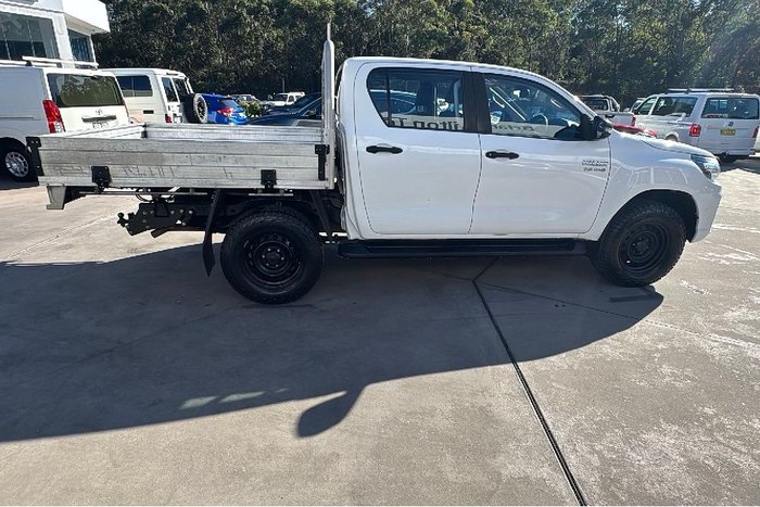 2019 Toyota Hilux SR
